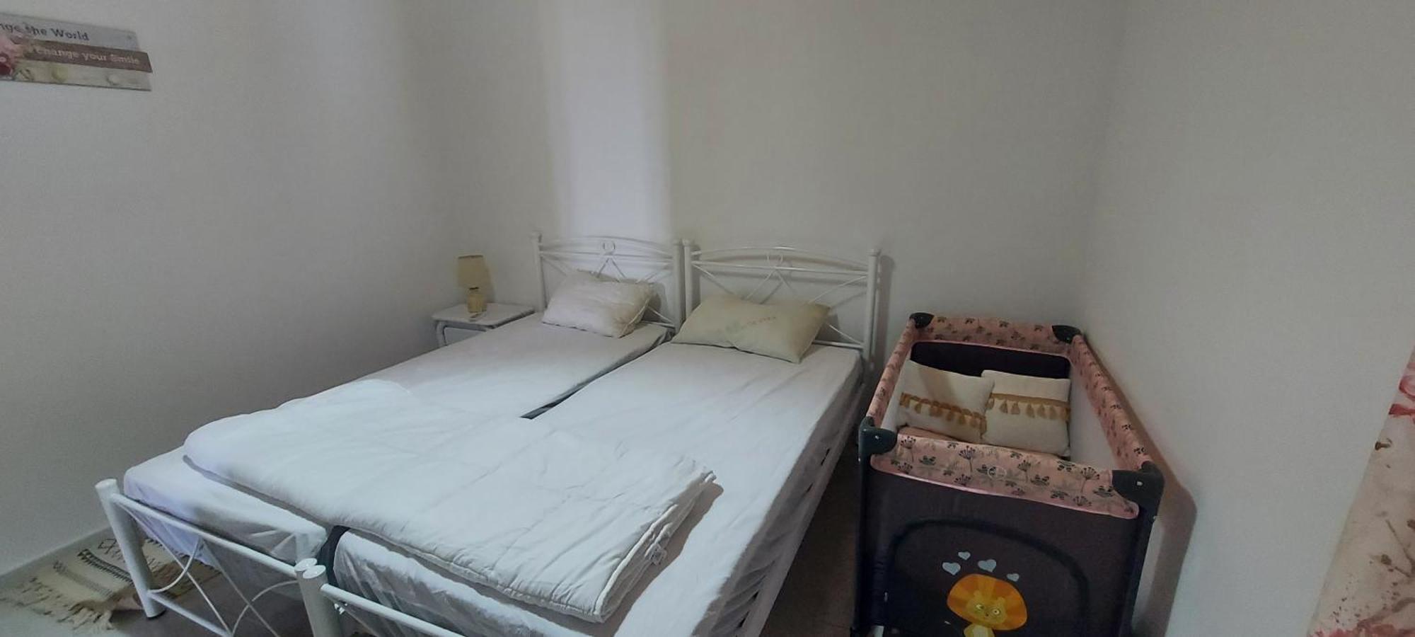 Elena'S Family House Apartment Artemida  Ngoại thất bức ảnh