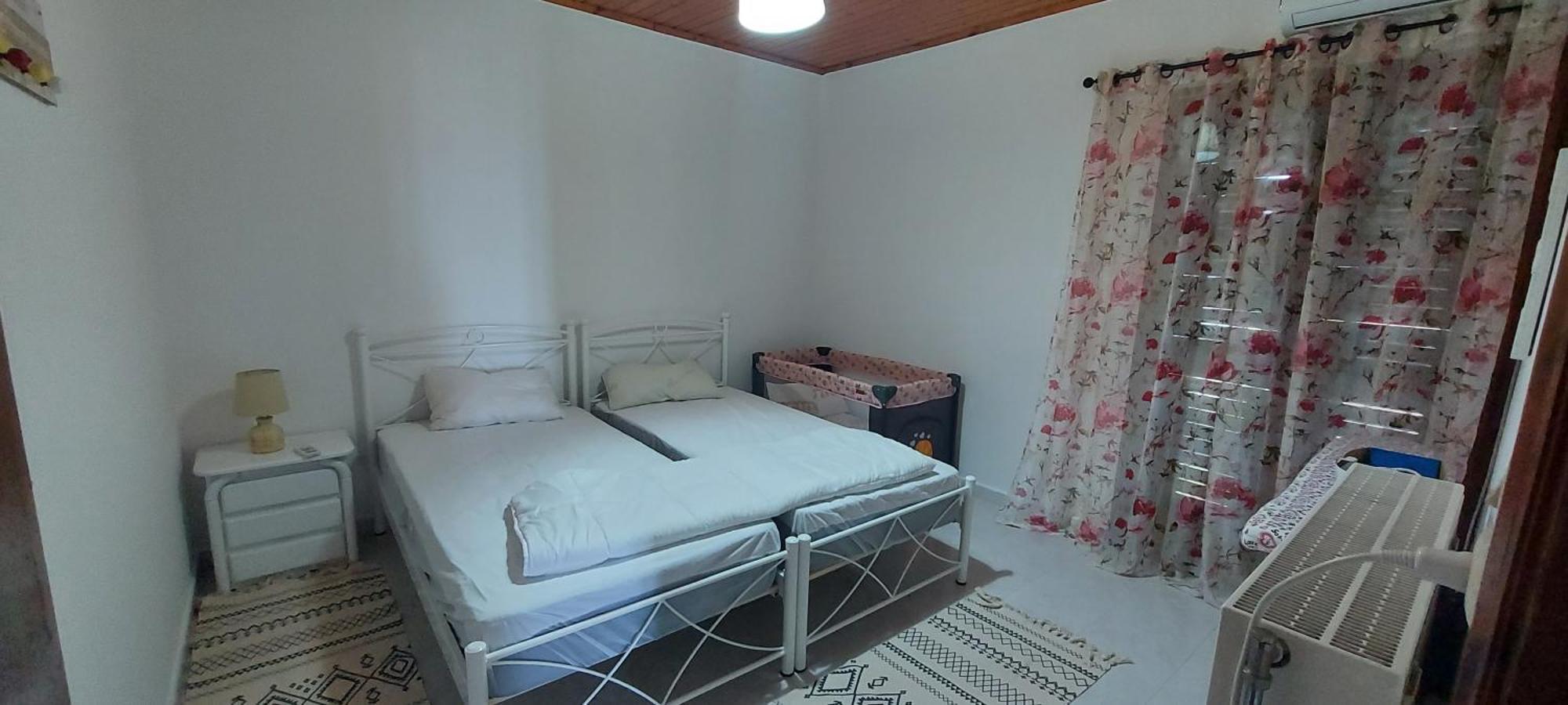 Elena'S Family House Apartment Artemida  Ngoại thất bức ảnh